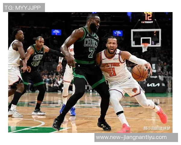 布朗遭遇滑铲未判犯规主裁解释两人滑倒导致未吹哨 布朗遭遇滑铲未判犯规主裁解释两人滑倒导致未吹哨