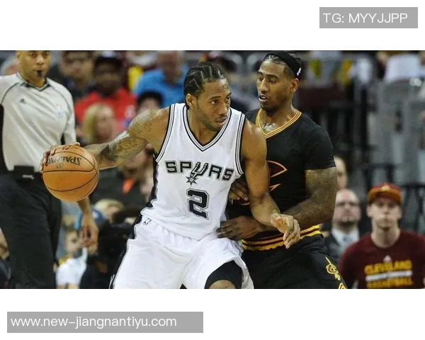 小杨能否迎来机会克林根生病明日对阵雷霆出战成疑前场板数领跑联盟 小杨能否迎来机会克林根生病明日对阵雷霆出战成疑前场板数领跑联盟