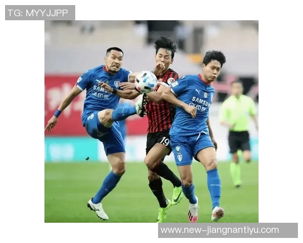 全北现代足球俱乐部提前五轮锁定K1联赛冠军历史首次十冠荣耀