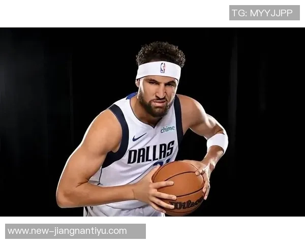 克莱在独行侠重塑自我摆脱过往辉煌的束缚与挑战 克莱在独行侠重塑自我摆脱过往辉煌的束缚与挑战