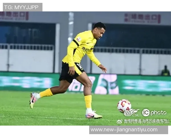 大连英博主场落后青岛西海岸阿齐兹精彩进球助队领先