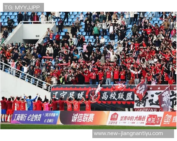 2025中甲辽宁铁人队现场观众人数创新高场均观众达26407人次